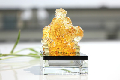 春秋實(shí)體工廠直供 古法琉璃如意金蟾汽車(chē)香水座，工藝與美學(xué)的完美融合